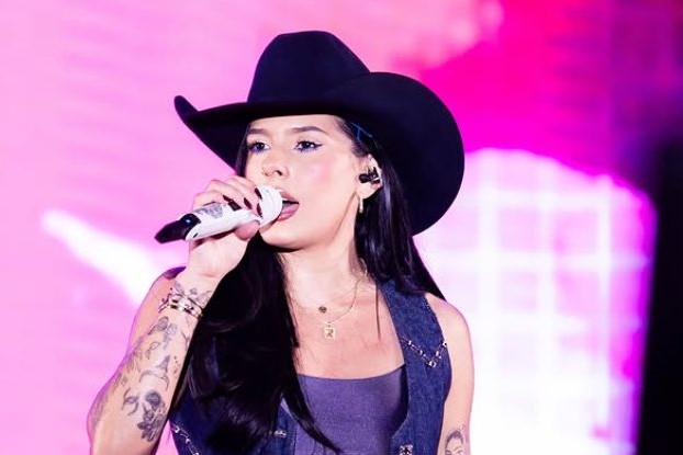 baluartv.com.br | Confirmada a morte da prima de Ana Castela - A cantora já havia feito pedidos pela saúde da familiar