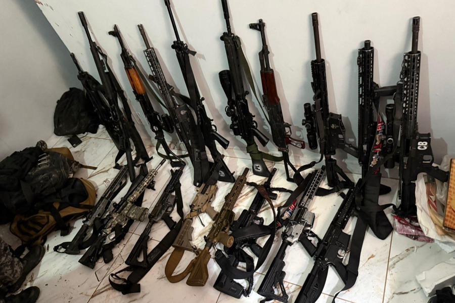 baluartv.com.br | Arsenal apreendido em megaoperação revela o poder bélico do Comando Vermelho