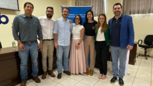 Primeiro Fórum ESG realizado em Barretos com participantes fotografados na imagem.