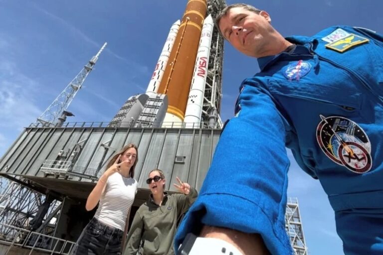 baluartv.com.br | Astronauta da missão à Lua revela ter preparado filhas para possível morte