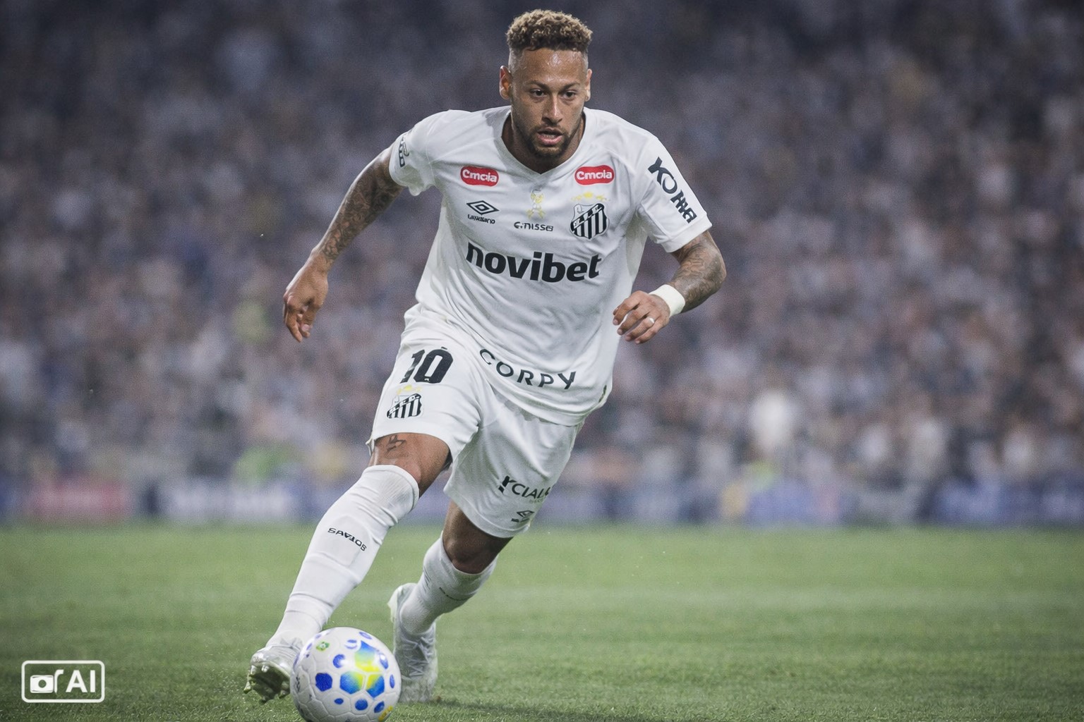 Imagem gerada por IA de Neymar com uniforme do Santos correndo com a bola em estádio noturno.