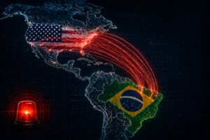 Mapa estilizado das Américas com linhas luminosas entre Brasil e Estados Unidos, representando fluxo migratório e investigação internacional.