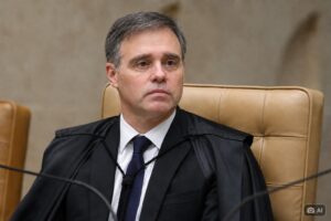 Imagem gerada por IA representa o ministro do STF André Mendonça em ambiente institucional, usada para contextualização jornalística.
